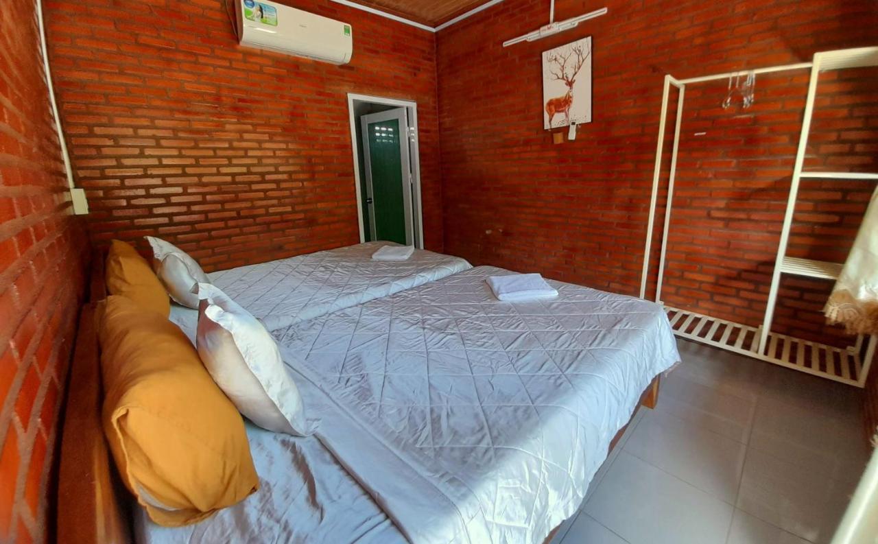 Cat Tien Backpackers Hostel Exterior photo