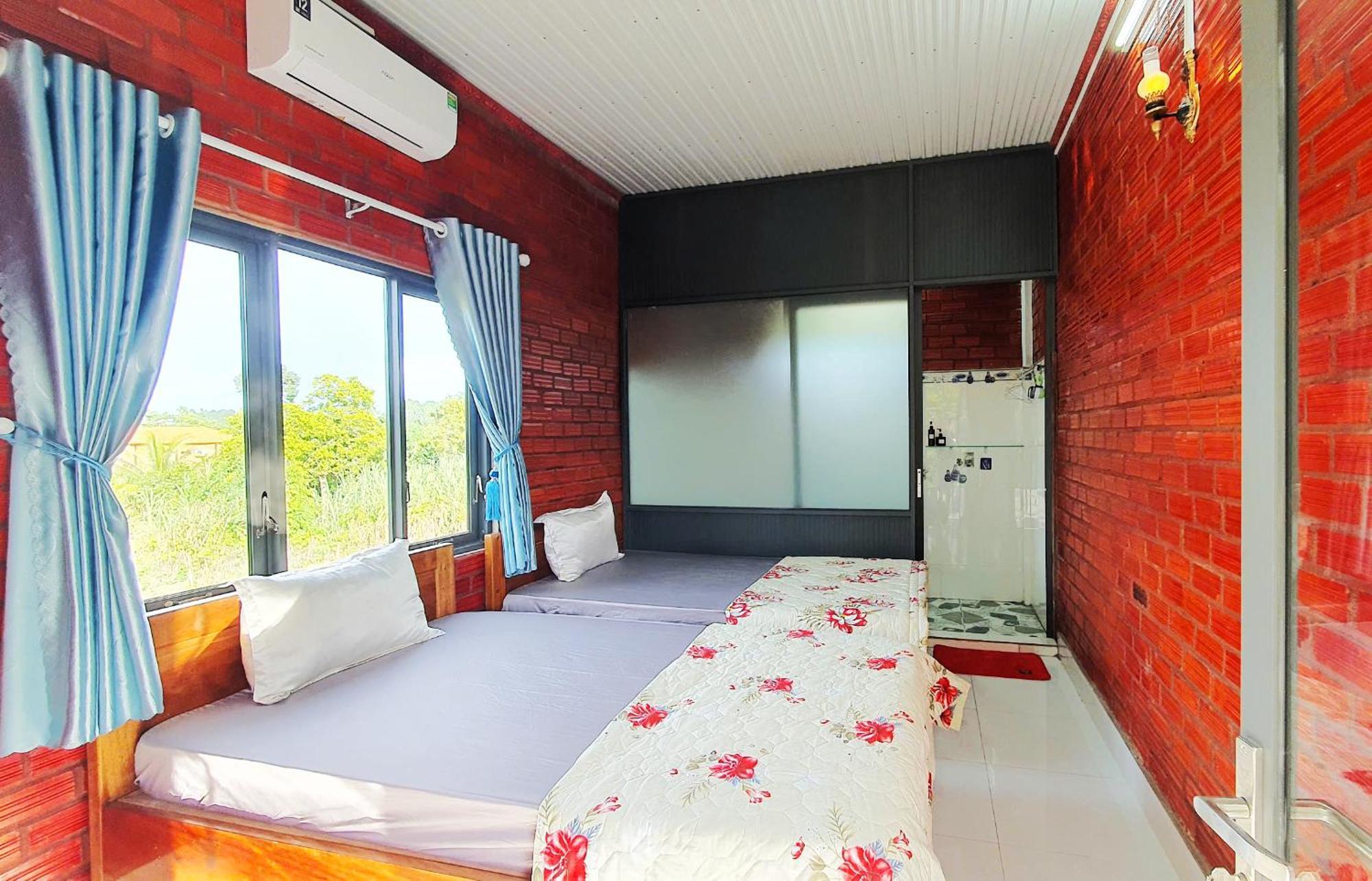 Cat Tien Backpackers Hostel Exterior photo