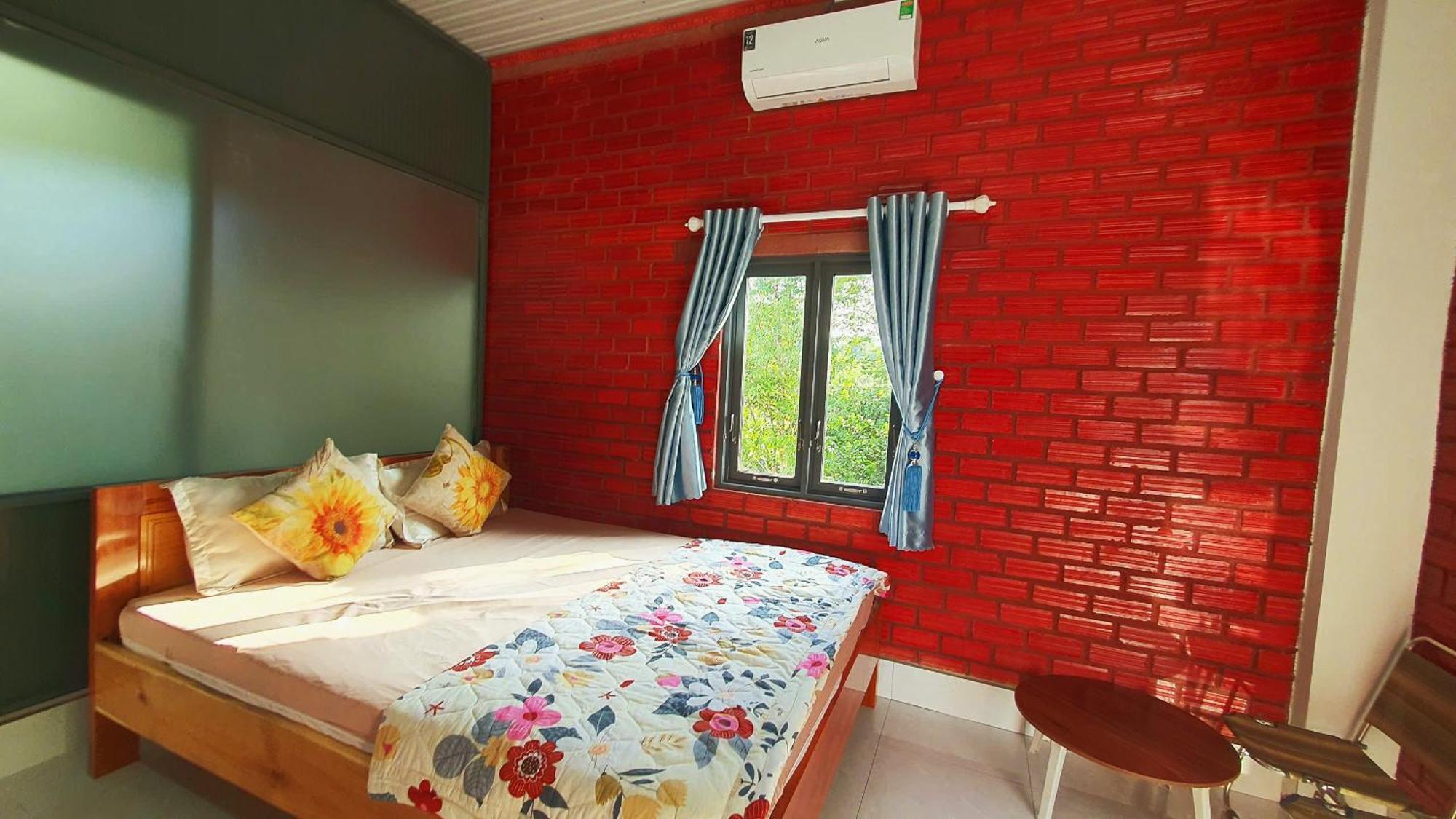 Cat Tien Backpackers Hostel Exterior photo