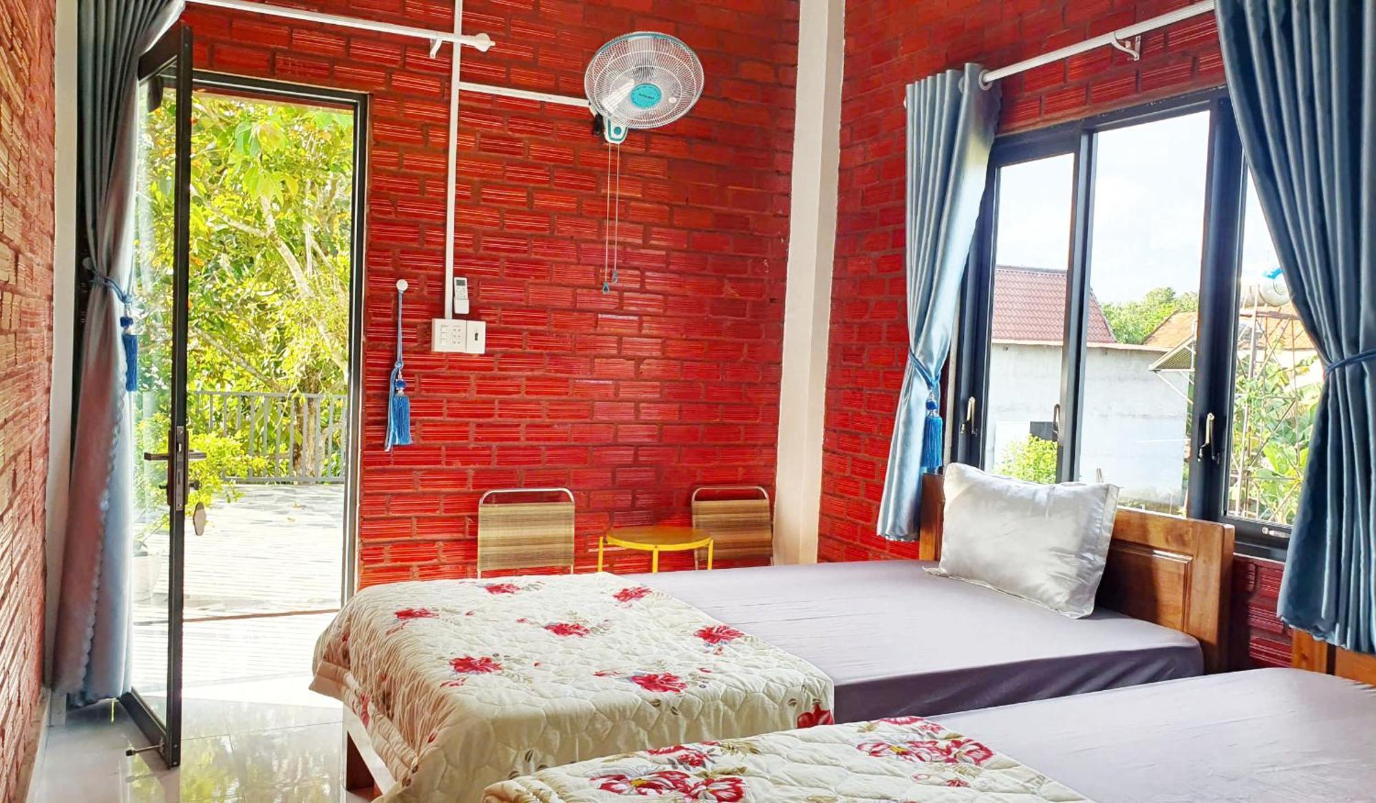 Cat Tien Backpackers Hostel Exterior photo