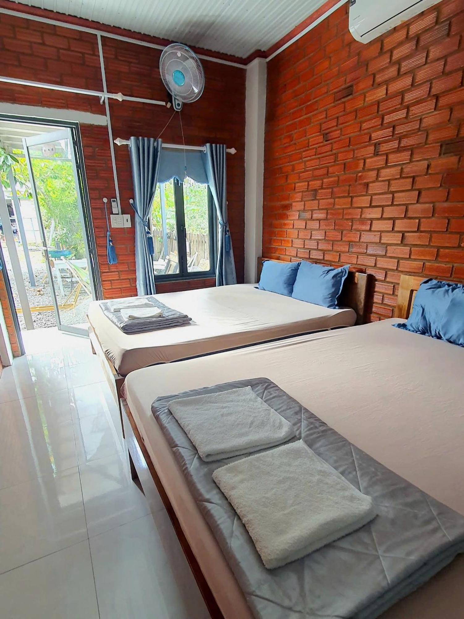 Cat Tien Backpackers Hostel Exterior photo